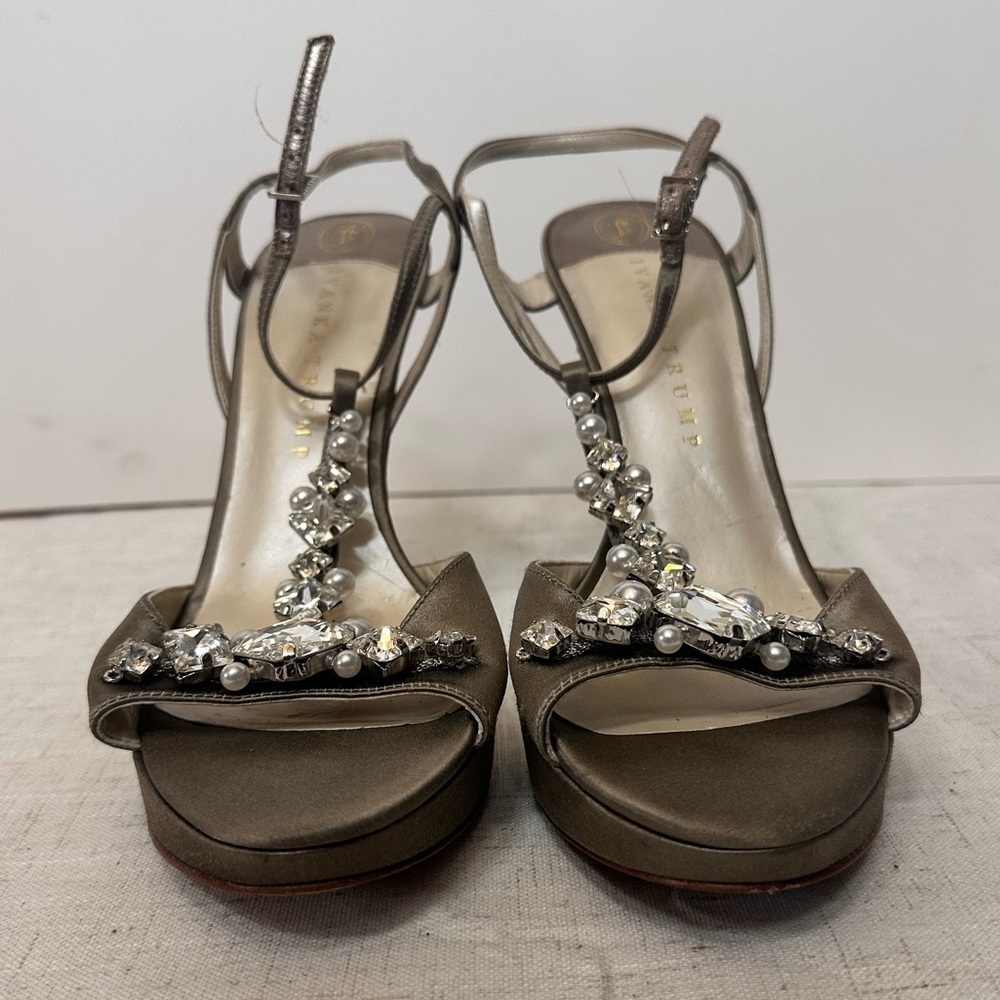 Ivanka Trump Women’s Satin Evening Sandals – Gray | Size 8.5 | Pearls & Crystals - Picture 5 of 10